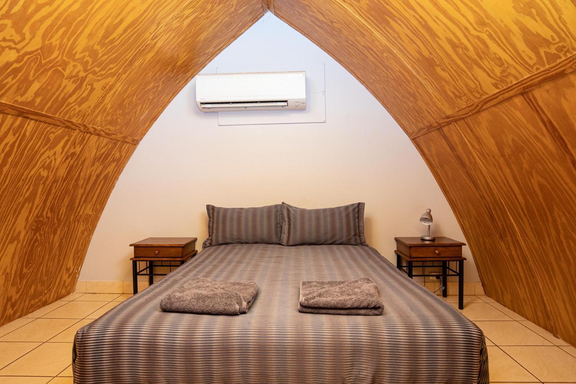 Hotel Tom Price Tourist Park Zewnętrze zdjęcie